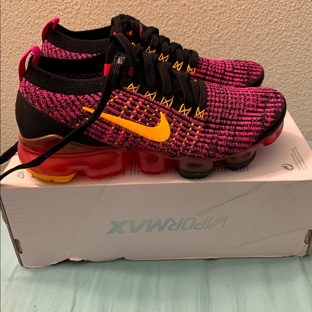 NIKE Vapormax Flyknit 3